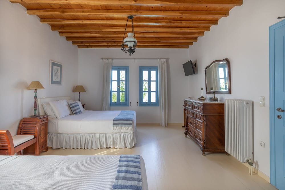 Photo of Bedroom in Houlakia
