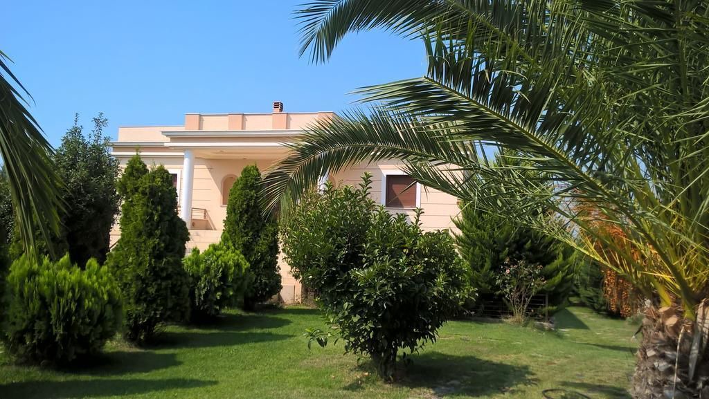 Photo of Outdoor in Alli Meria