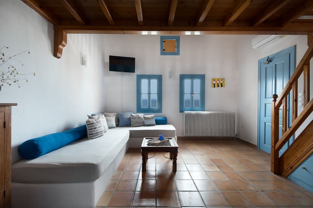 Photo of Livingroom in Houlakia