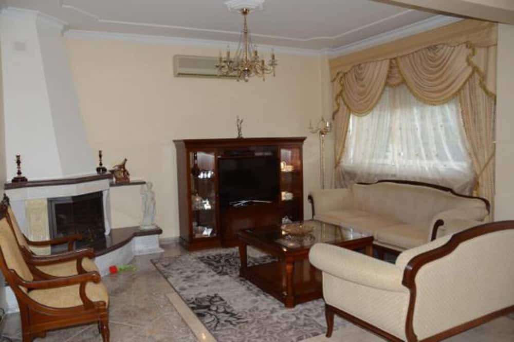 Photo of Livingroom in Katerini