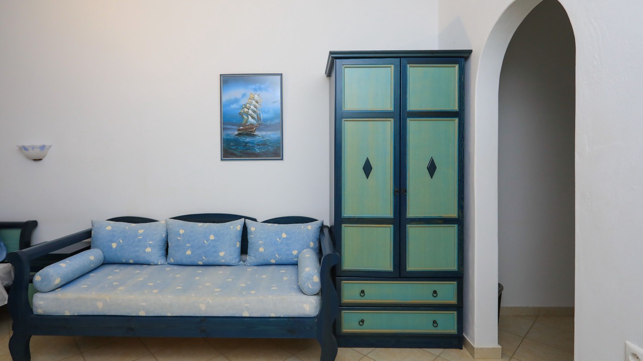 Photo of Bedroom in Schinoussa Town