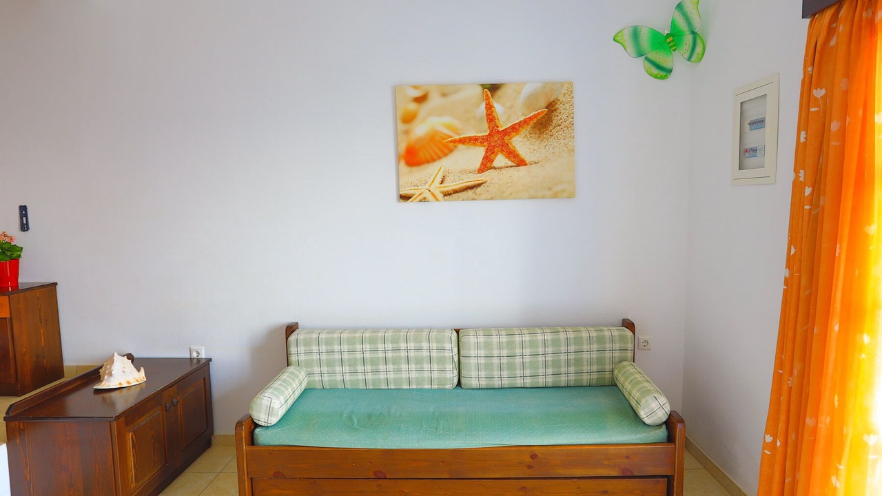 Photo of Bedroom in Schinoussa Town