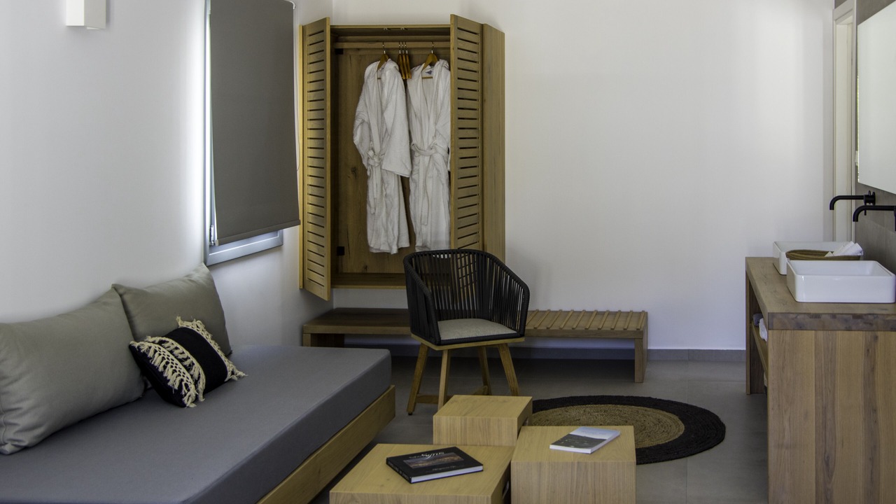 Photo of Bedroom in Kini
