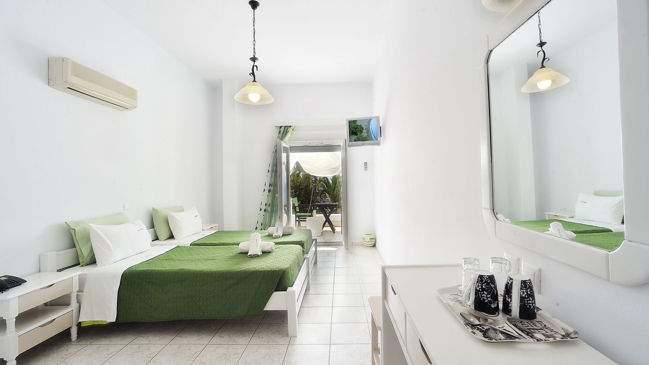 Photo of Bedroom in Schinoussa Town