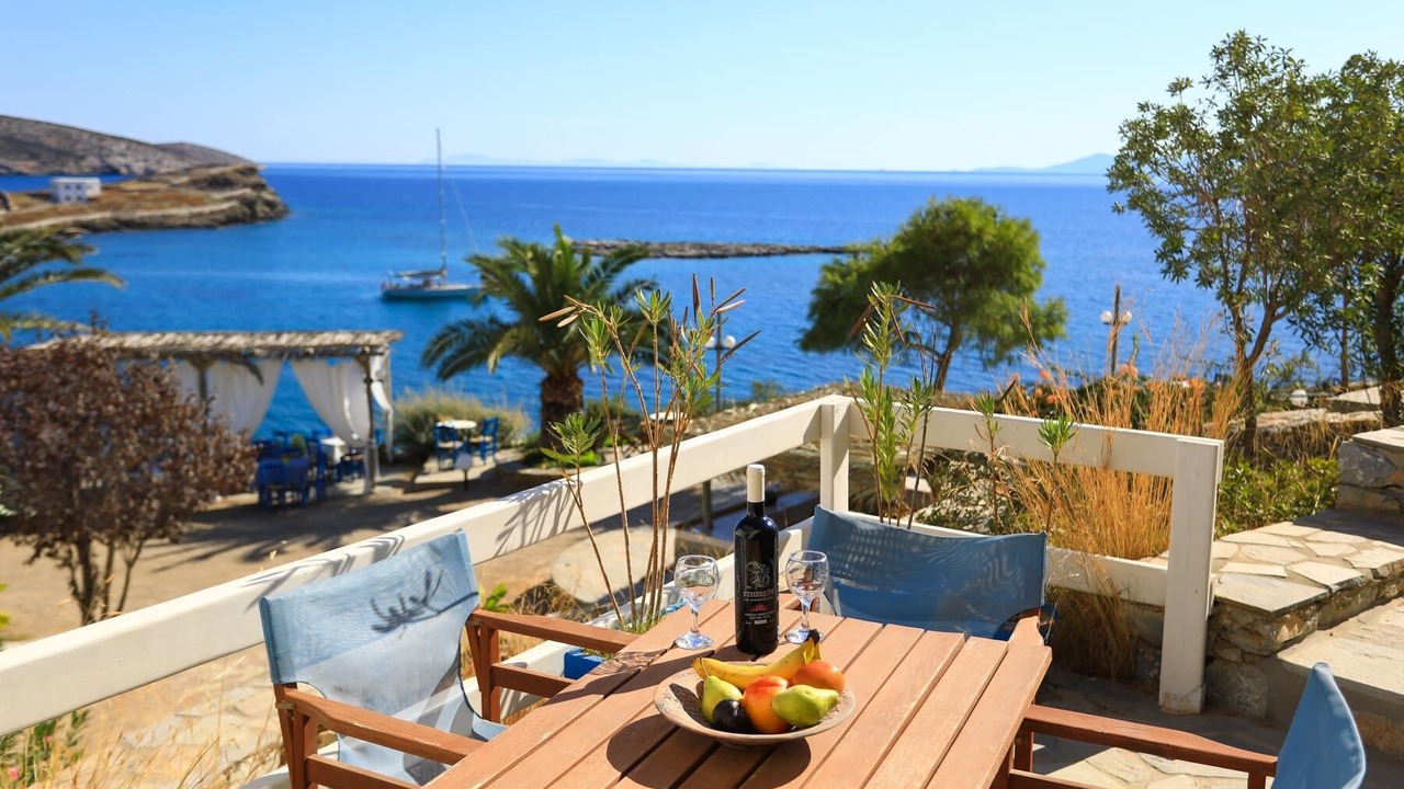 Photo of Patio Balcony in Schinoussa Town