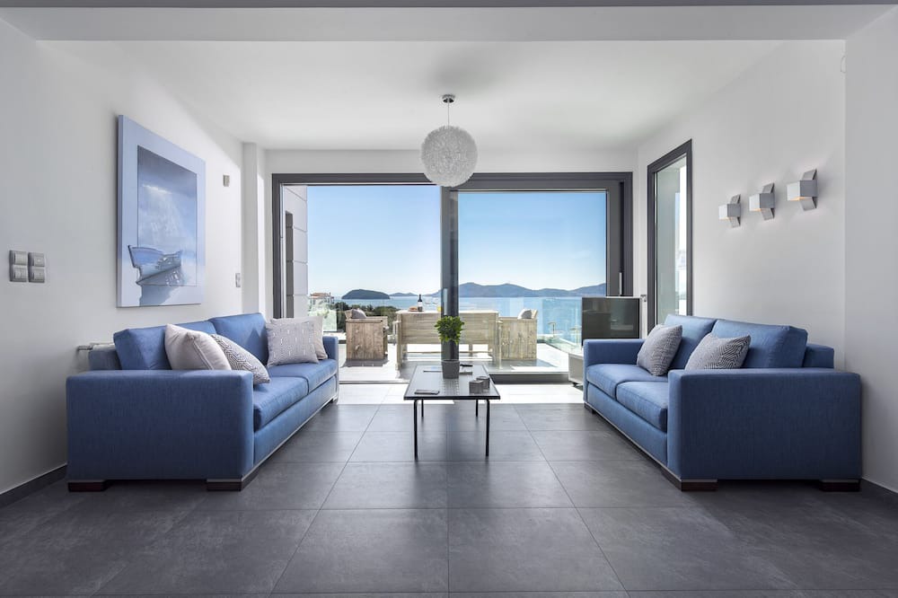Photo of Livingroom in Palaio Tsifliki