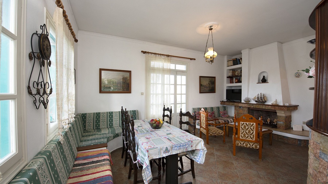 Photo of Bedroom in Mirties