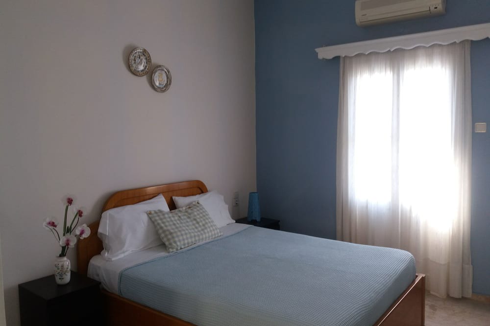 Photo of Bedroom in Panormos