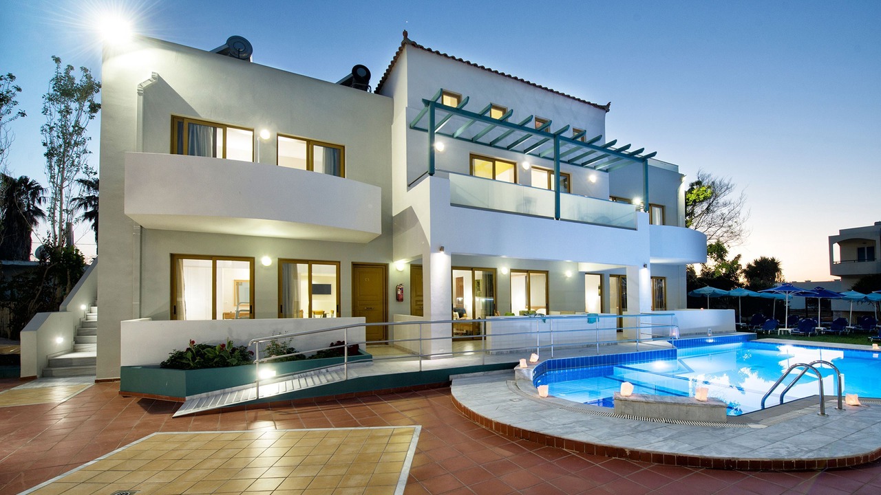 Photo of Outdoor in Platanes