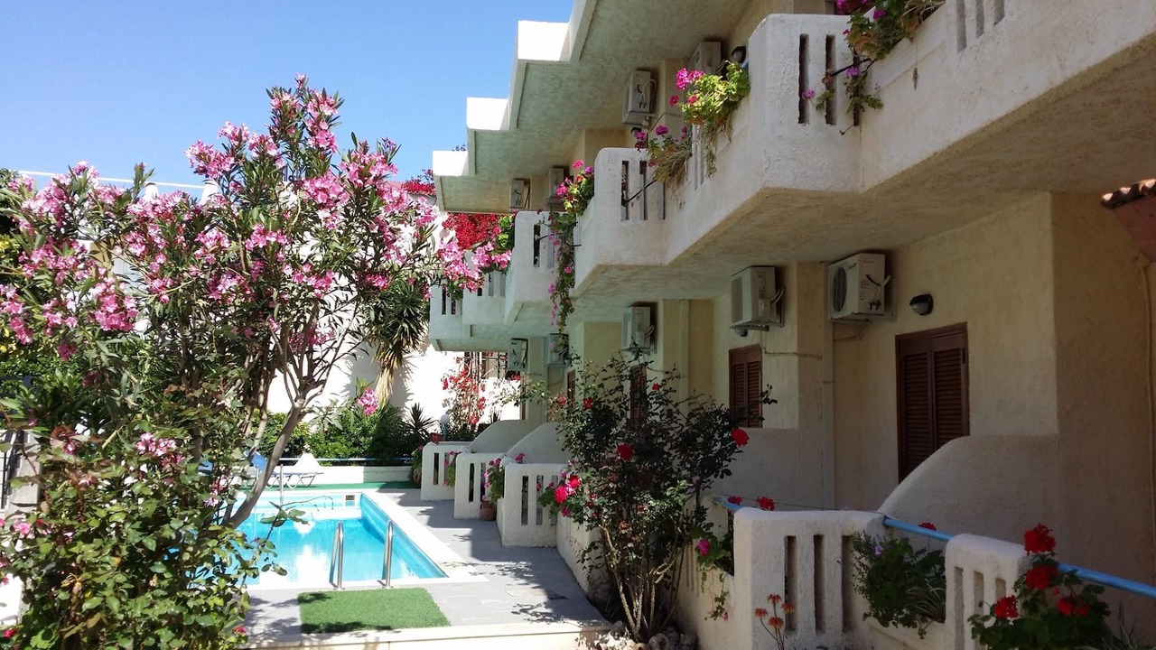 Photo of Outdoor in Platanes