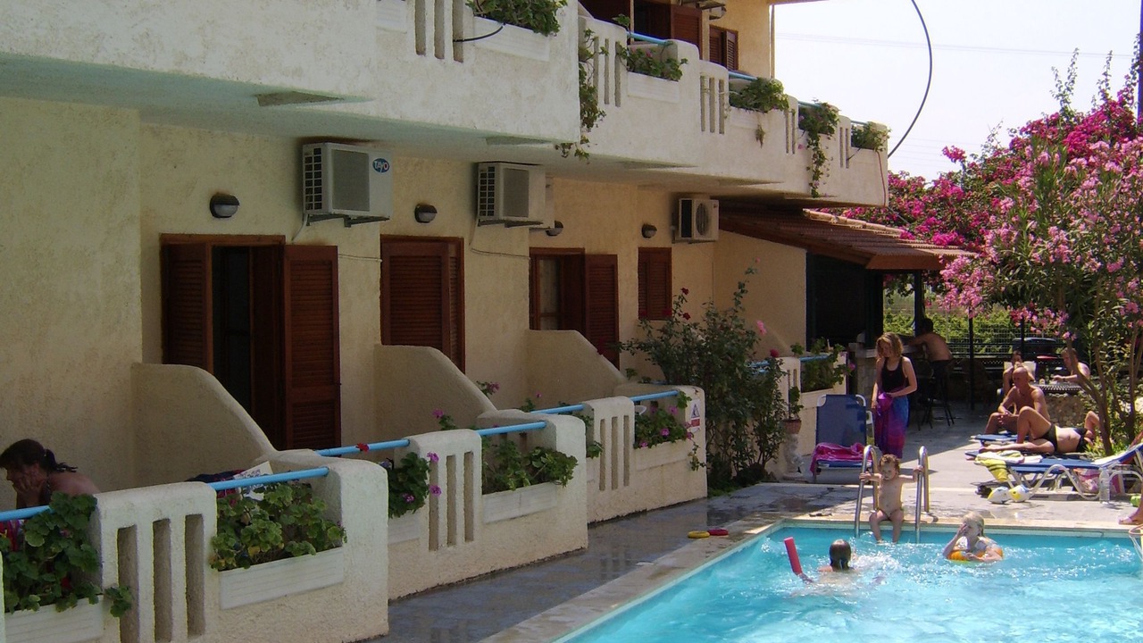 Photo of Outdoor in Platanes
