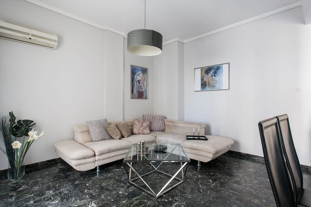 Photo of Livingroom in Athens City Centre