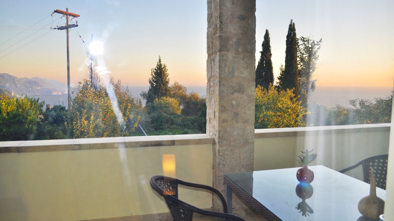 Photo of Patio Balcony in Pelekas
