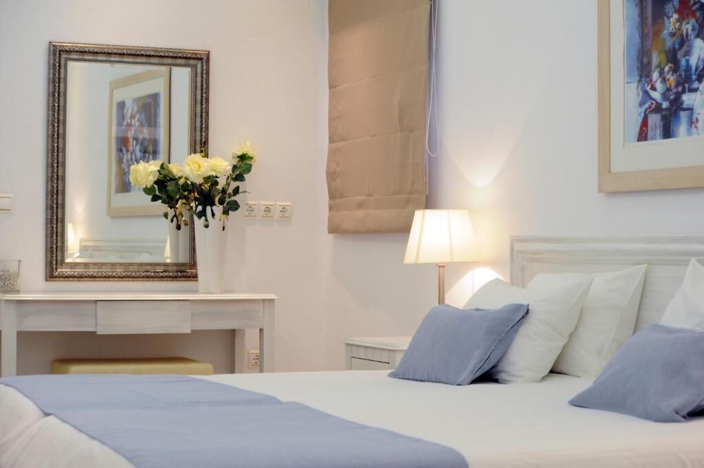 Photo of Bedroom in Platis Gialos
