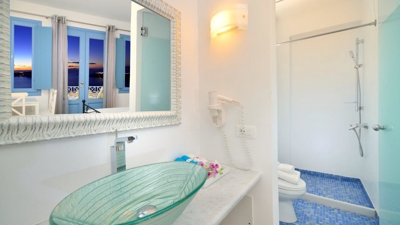 Photo of Bathroom in Imerovigli