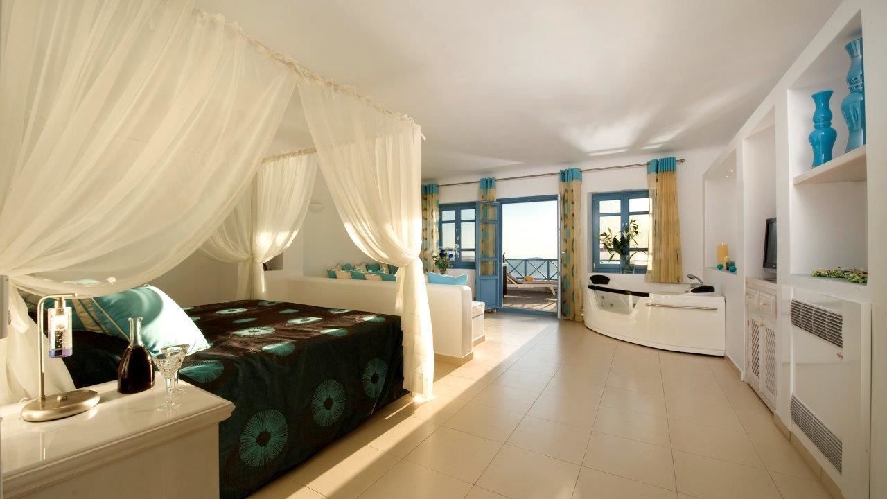 Photo of Bedroom in Imerovigli