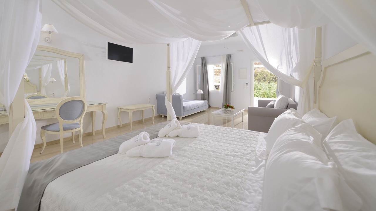Photo of Bedroom in Platis Gialos