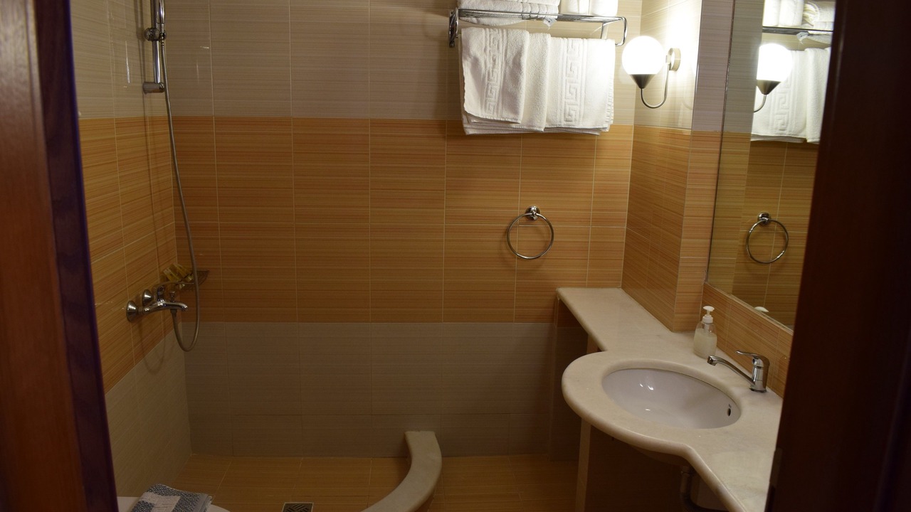 Photo of Bathroom in Marmari