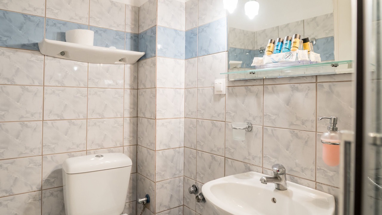 Photo of Bathroom in Lixouri