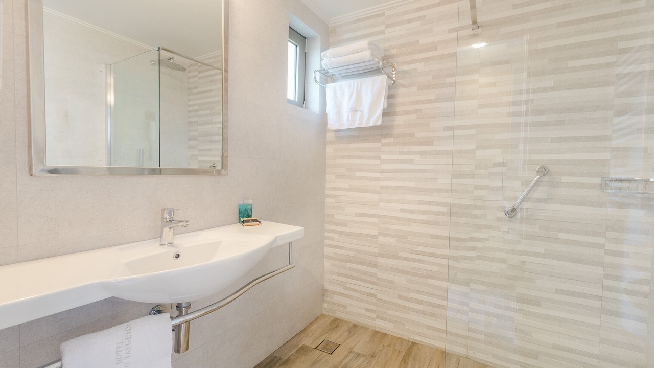 Photo of Bathroom in Mikri Mantineia