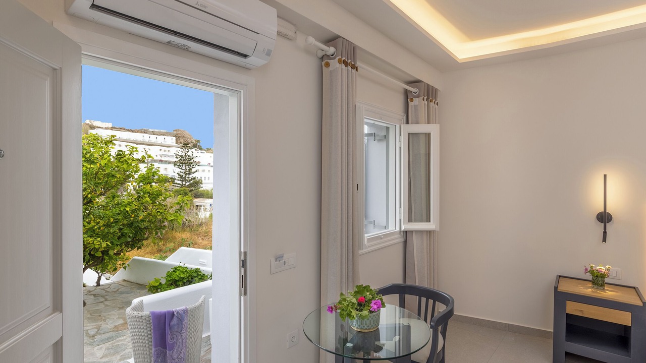 Photo of Bedroom in Platis Gialos