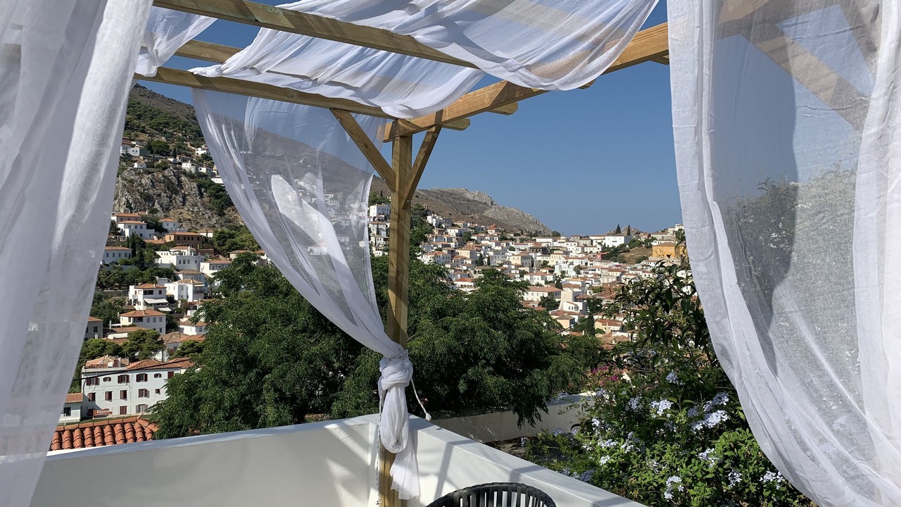 Photo of Others in Hydra