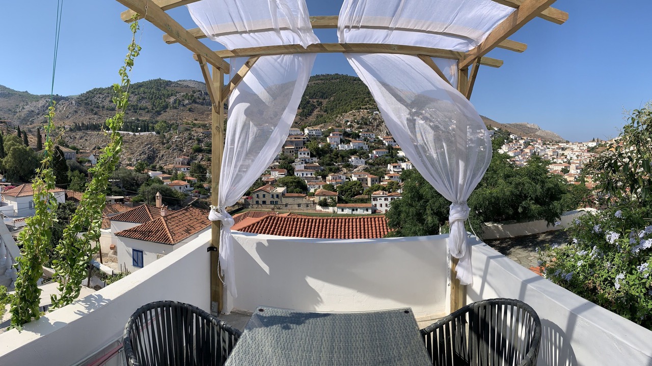 Photo of Others in Hydra