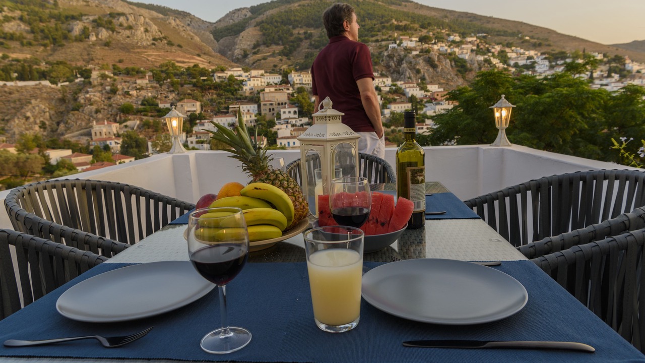 Photo of Others in Hydra