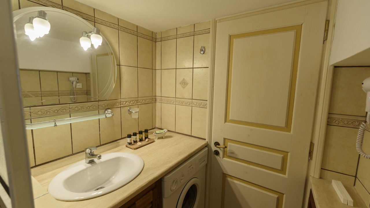 Photo of Bathroom in Hydra