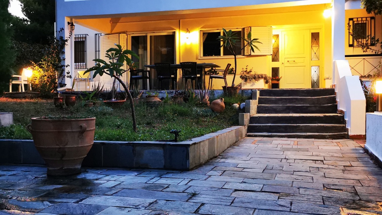 Photo of Outdoor in Tingaki