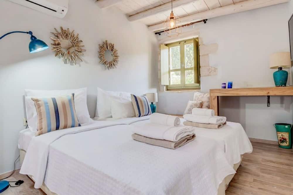 Photo of Bedroom in Kastellos