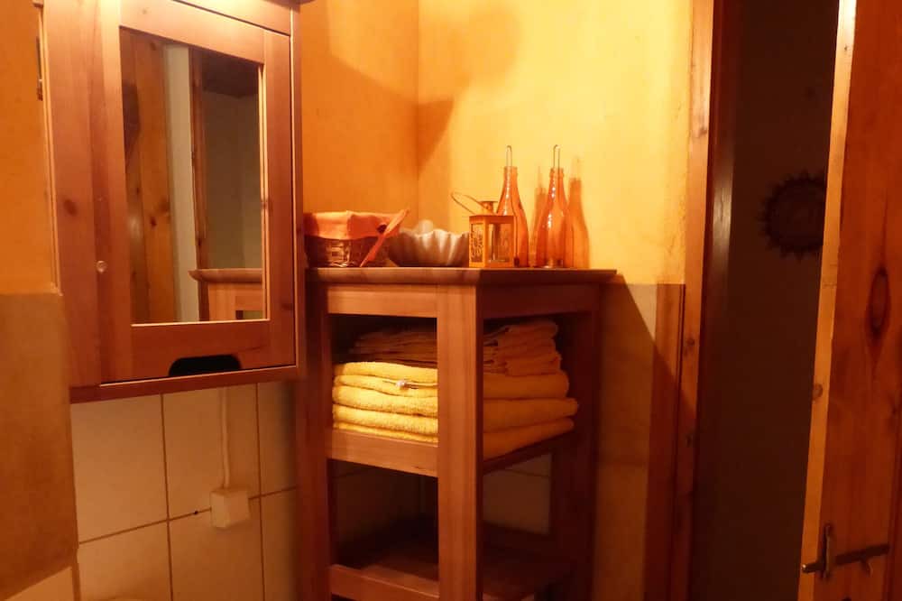 Photo of Bathroom in Aperio