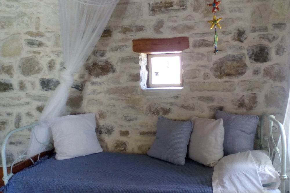 Photo of Bedroom in Kapetaniana