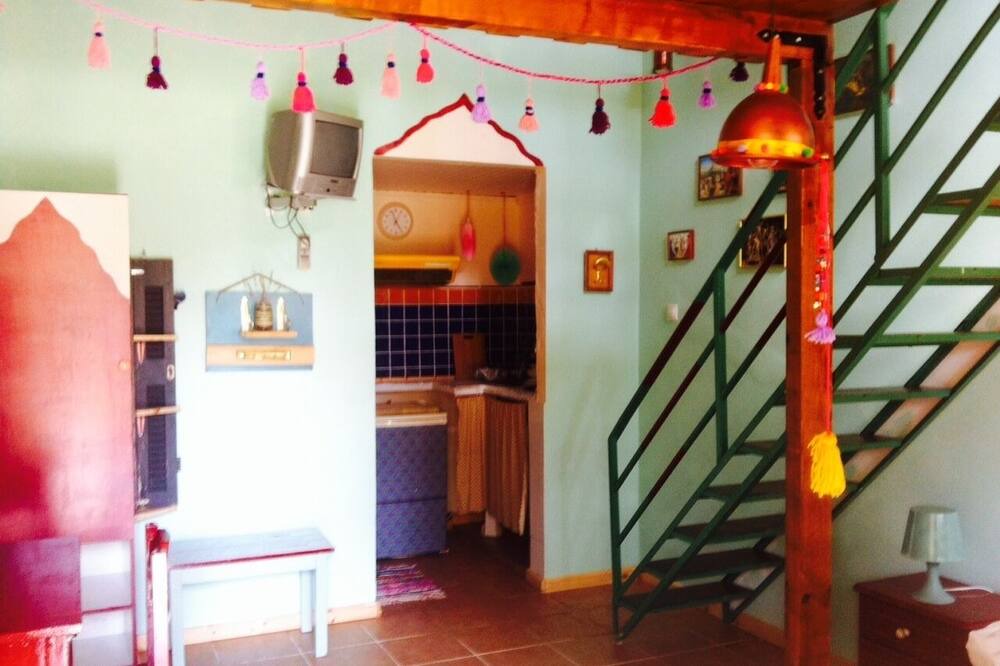 Photo of Livingroom in Kalamitsi