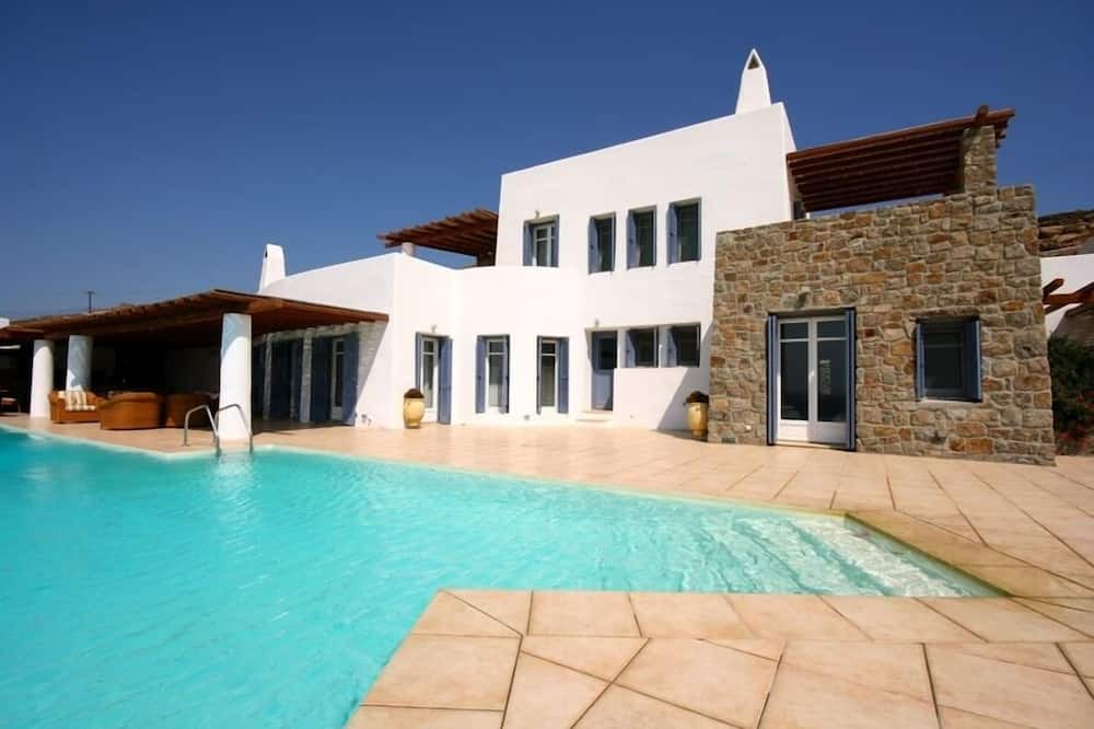 Photo of Outdoor in Kalafatis