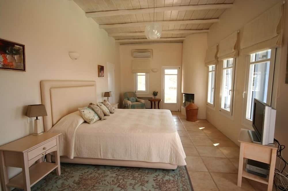 Photo of Bedroom in Kalafatis