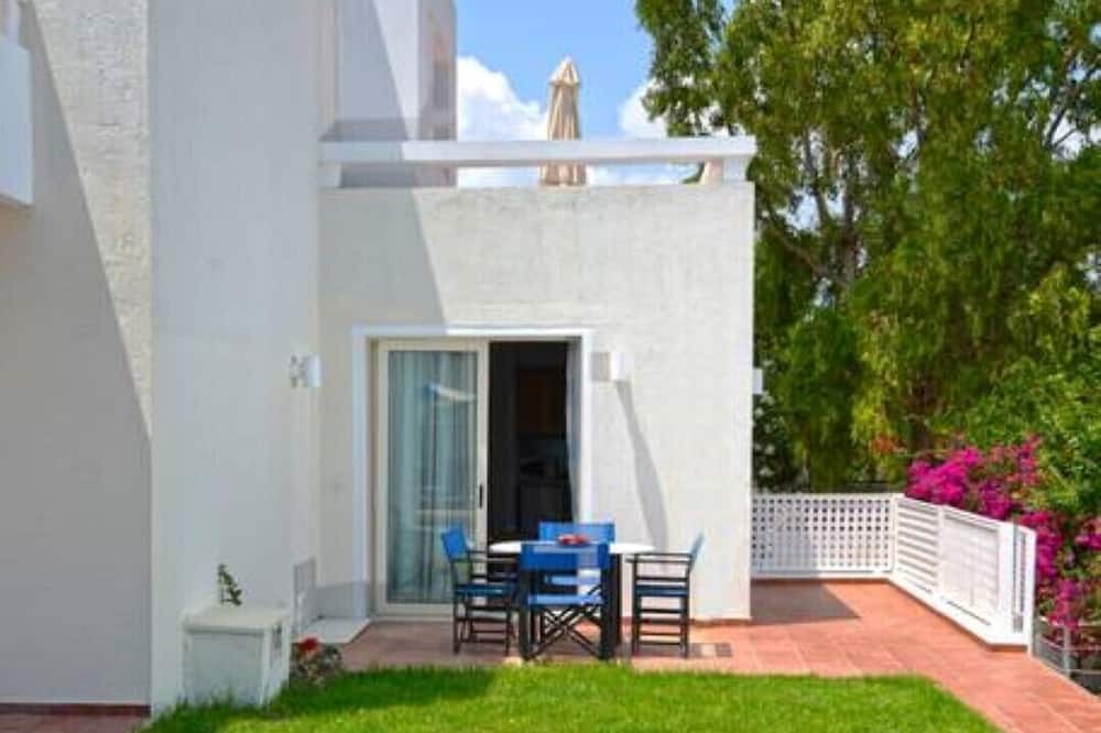Photo of Outdoor in Platanes