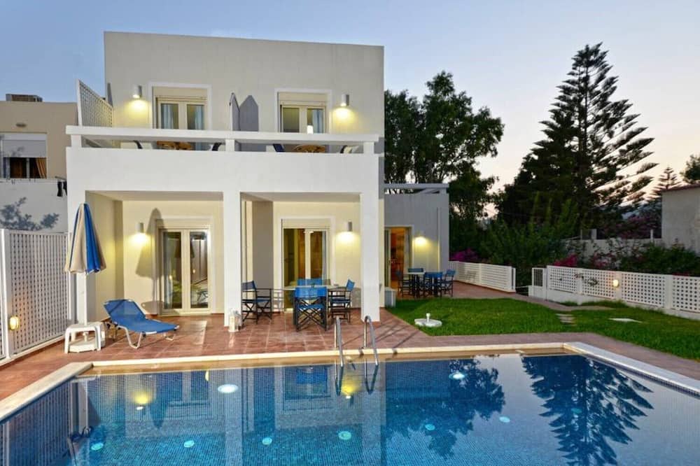 Photo of Outdoor in Platanes