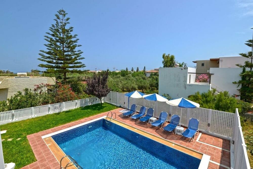 Photo of Outdoor in Platanes