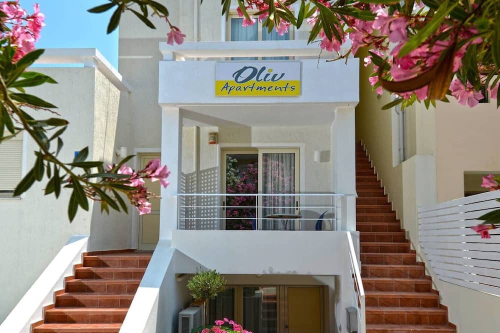 Photo of Outdoor in Platanes