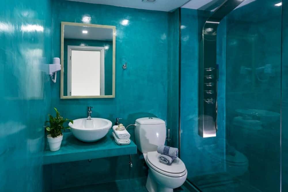Photo of Bathroom in Platanes