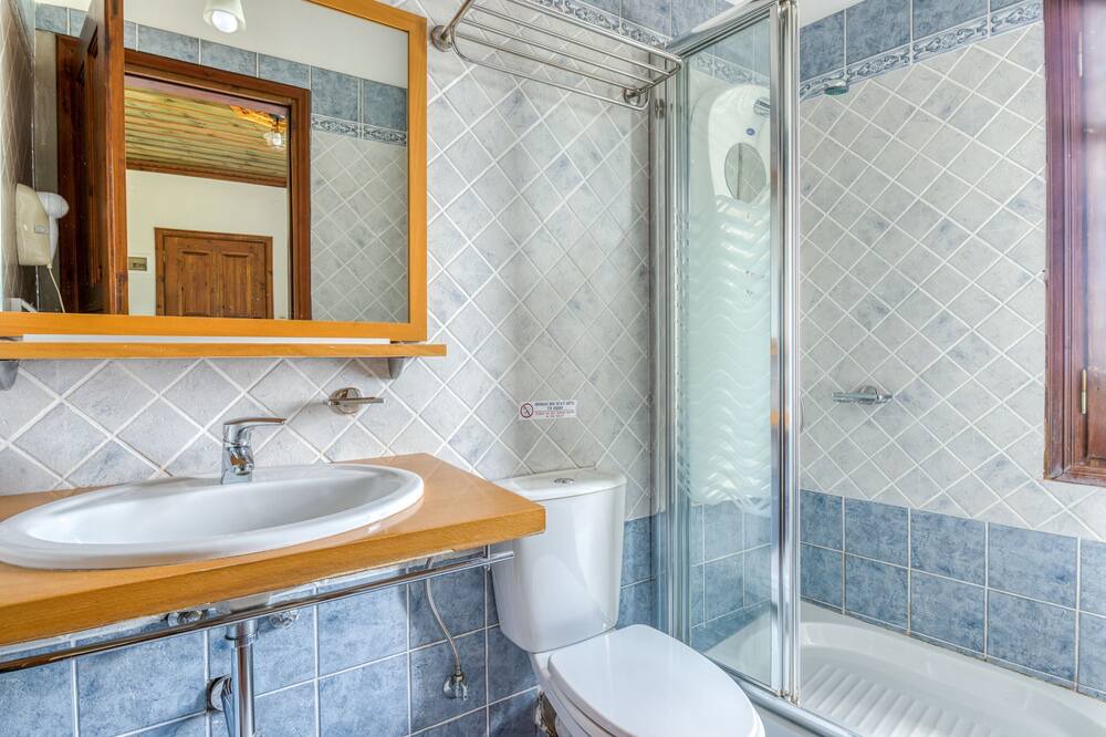 Photo of Bathroom in Makrynitsa