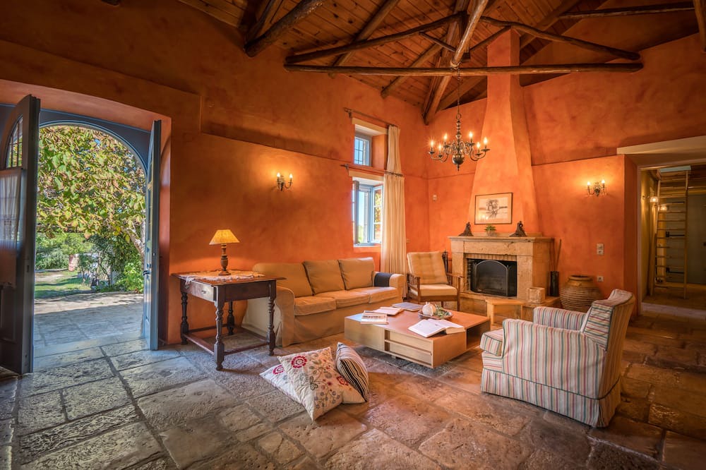 Photo of Livingroom in Kallithea