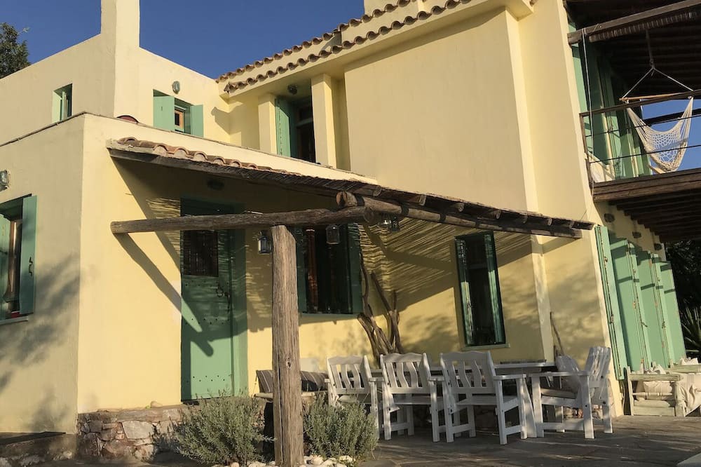 Photo of Outdoor in Glossa