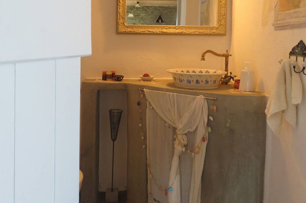 Photo of Bathroom in Korissia
