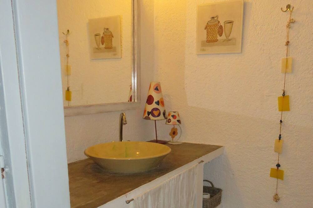 Photo of Bathroom in Korissia