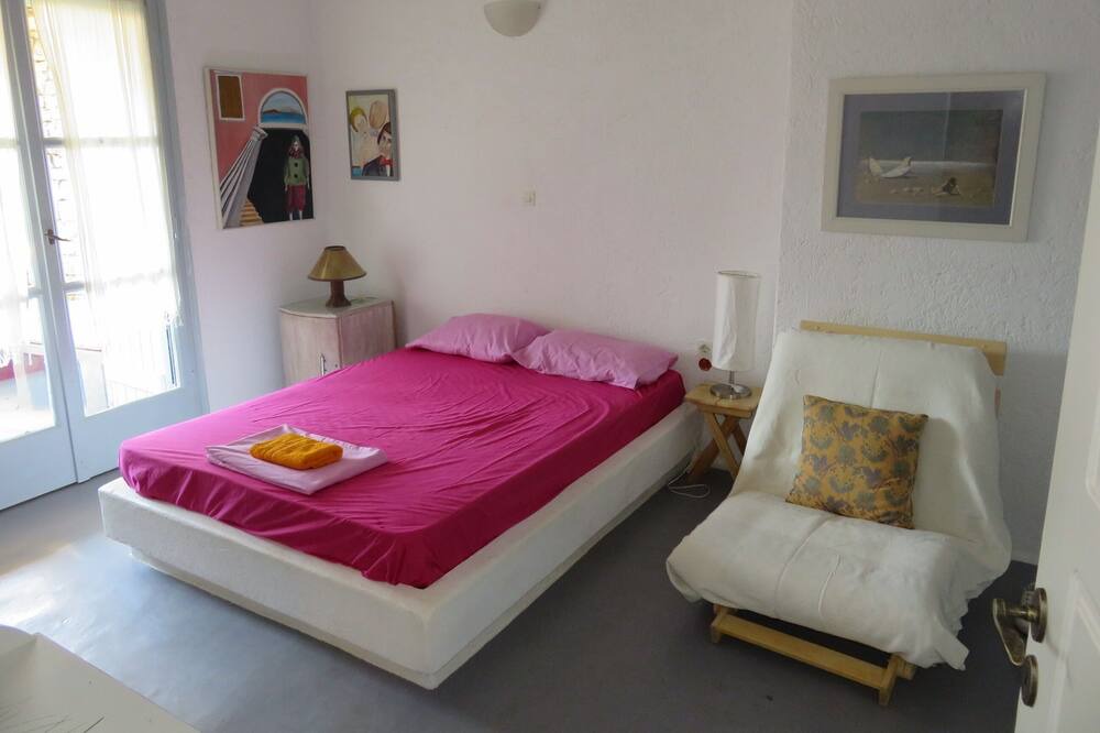 Photo of Bedroom in Korissia