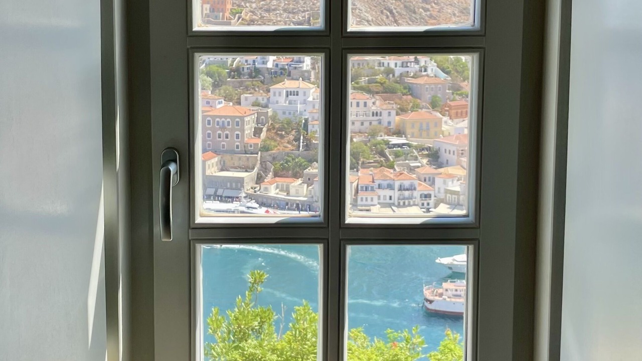 Photo of Others in Hydra