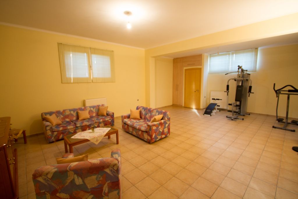 Photo of Others in Sternes