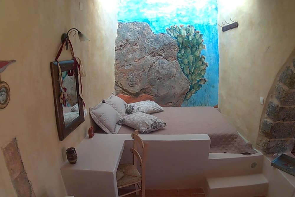 Photo of Bedroom in Sitanos